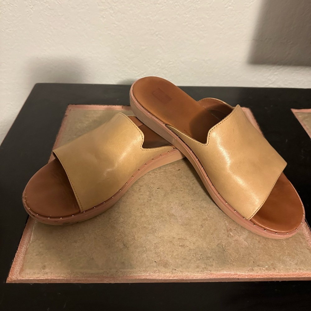 Fit Flop Leather Slide